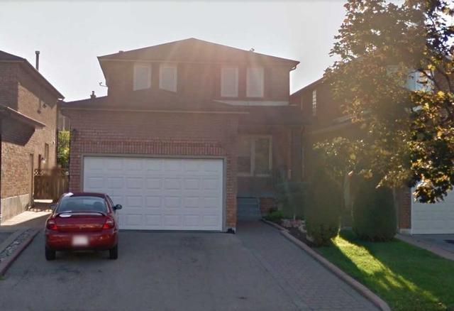84 Sungold Crt, House detached with 2 bedrooms, 2 bathrooms and 2 parking in Vaughan ON | Image 1