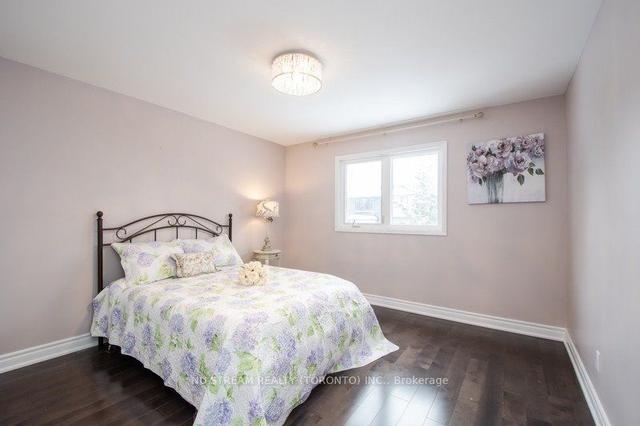 427 Empress Ave, House detached with 5 bedrooms, 4 bathrooms and 4 parking in Toronto ON | Image 10