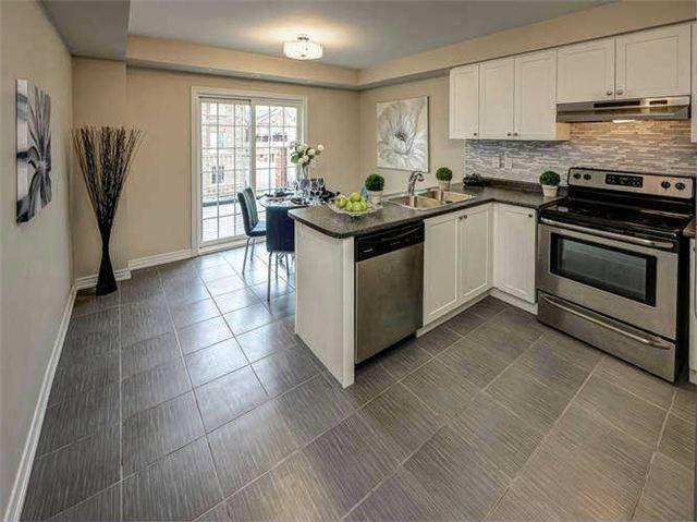 10008 Mccowan Rd, House attached with 3 bedrooms, 3 bathrooms and 1 parking in Markham ON | Image 8