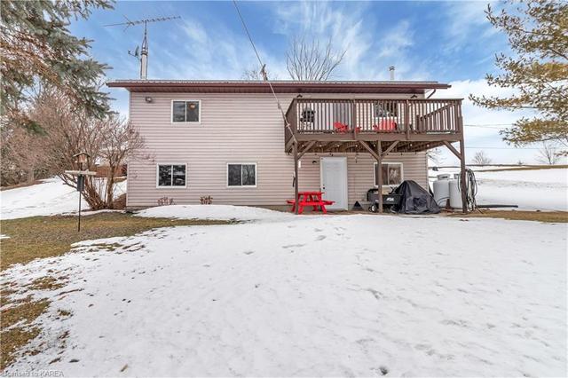 3657 Round Lake Road, House detached with 3 bedrooms, 2 bathrooms and 3 parking in South Frontenac ON | Image 30