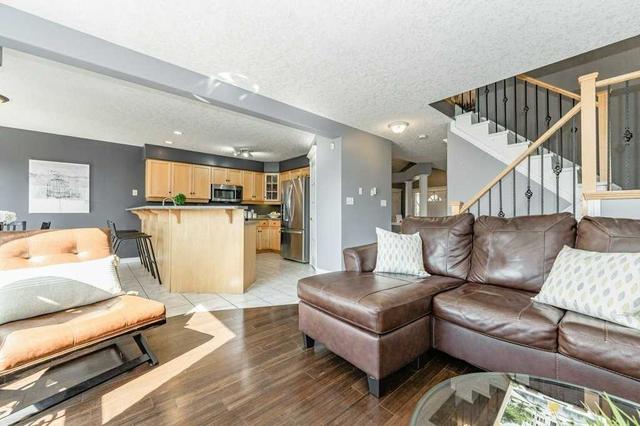 143 Deerpath Dr, House detached with 3 bedrooms, 4 bathrooms and 4 parking in Guelph ON | Image 2