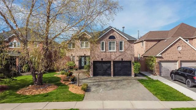 1168 Lansdown Dr, House detached with 4 bedrooms, 3 bathrooms and 4 parking in Oakville ON | Image 1