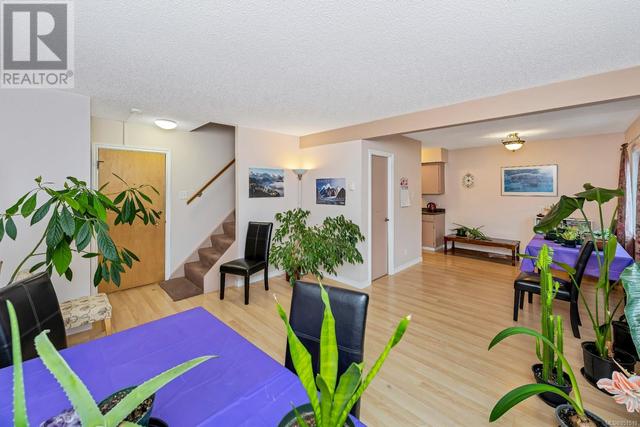 40 - 477 Lampson St, Condo with 3 bedrooms, 1 bathrooms and 1 parking in Esquimalt BC | Image 7