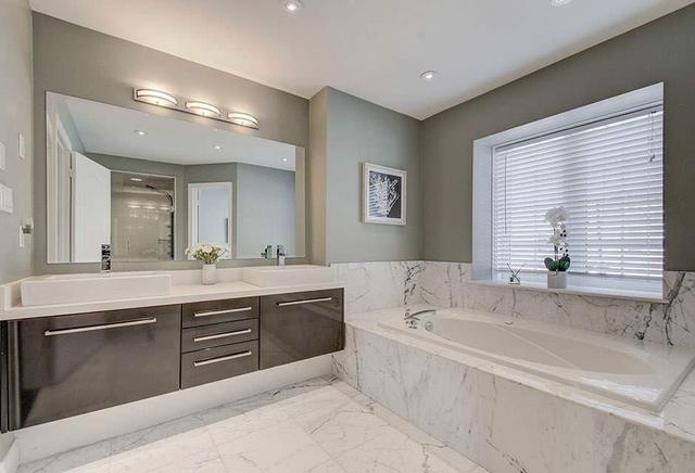 37 Mcbride Lane, Townhouse with 3 bedrooms, 3 bathrooms and 2 parking in Toronto ON | Image 18