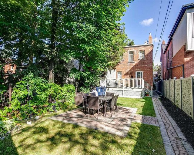 63 Helena Ave, House detached with 3 bedrooms, 2 bathrooms and 2 parking in Toronto ON | Image 14