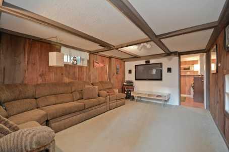 86 Tecumseh Ave, House detached with 2 bedrooms, 2 bathrooms and 4 parking in Oshawa ON | Image 8