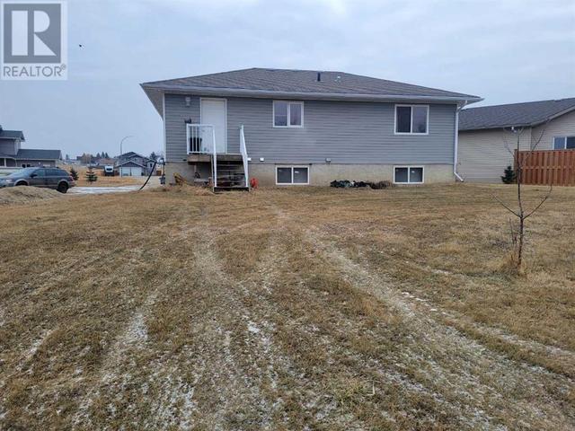 5213 - 52 A Avenue, House detached with 3 bedrooms, 1 bathrooms and 4 parking in Valleyview AB | Image 5