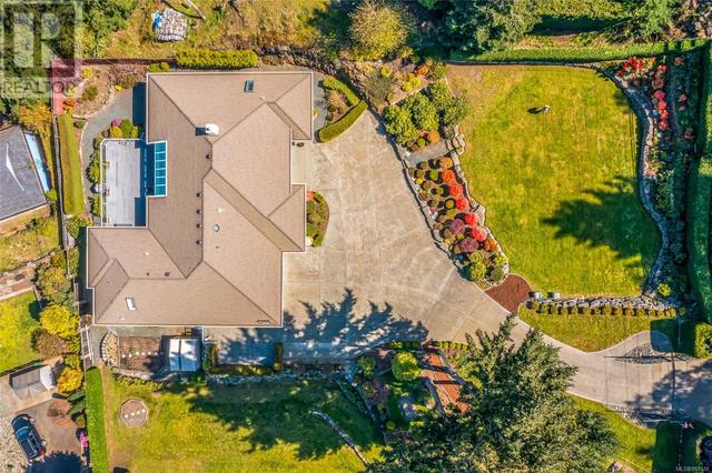 3285 Dolphin Dr, House detached with 4 bedrooms, 3 bathrooms and 6 parking in Nanaimo E BC | Image 82