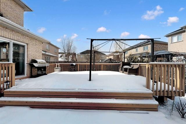391 Spruce Grove Cres, House detached with 4 bedrooms, 4 bathrooms and 6 parking in Newmarket ON | Image 28