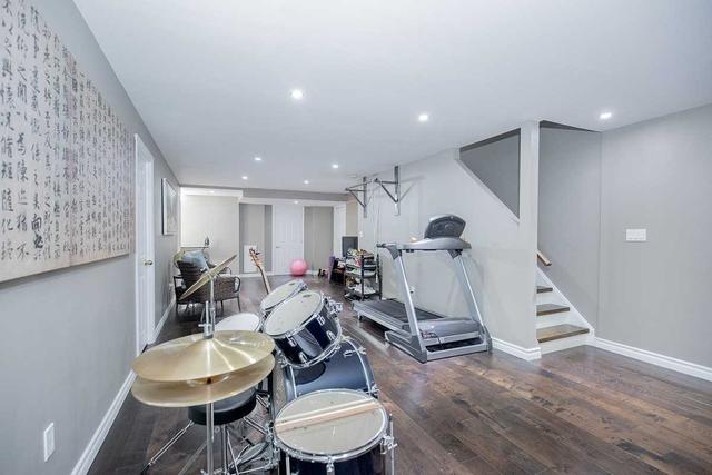 3233 Neyagawa Blvd, House attached with 3 bedrooms, 4 bathrooms and 2 parking in Oakville ON | Image 28