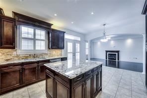 2455 Sylvia Dr, House detached with 4 bedrooms, 4 bathrooms and 4 parking in Oakville ON | Image 26