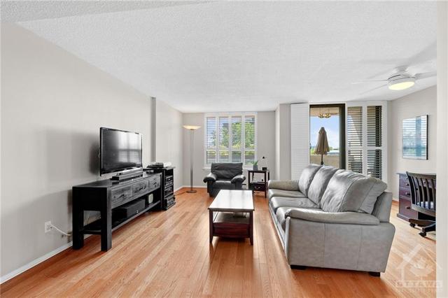 508 - 200 Lafontaine Avenue, Condo with 2 bedrooms, 2 bathrooms and 1 parking in Ottawa ON | Image 8