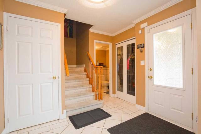 7267 Aldercrest Dr, House detached with 3 bedrooms, 3 bathrooms and 2 parking in Mississauga ON | Image 6