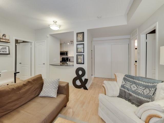th30 - 78 Carr St, Townhouse with 2 bedrooms, 2 bathrooms and 1 parking in Toronto ON | Image 8