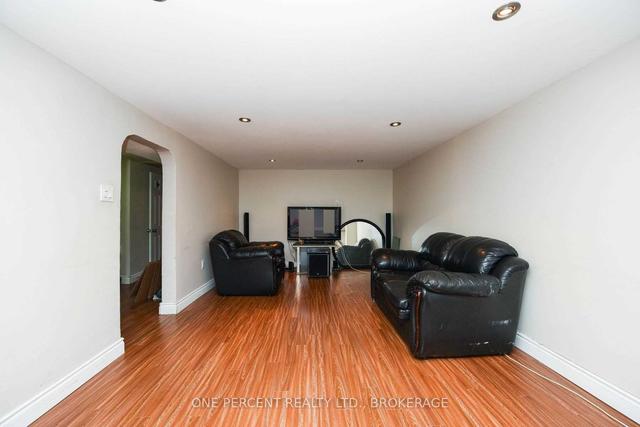 82 Davenport Cres, House semidetached with 4 bedrooms, 3 bathrooms and 6 parking in Brampton ON | Image 22