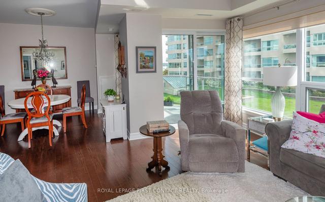 407 - 6 Toronto St, Condo with 2 bedrooms, 2 bathrooms and 1 parking in Barrie ON | Image 4