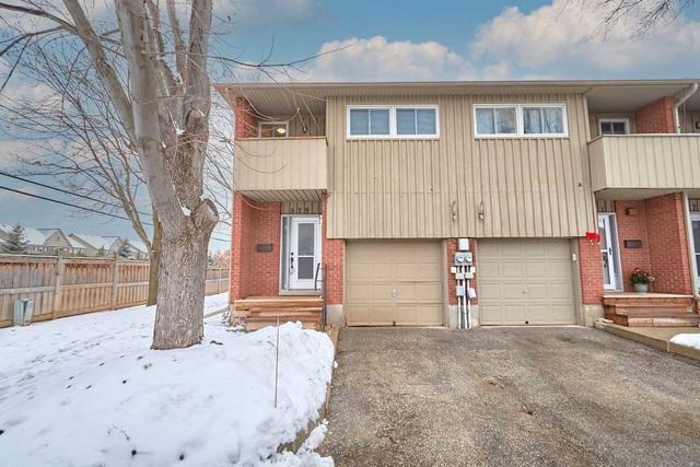 579 Tenth St, Townhouse with 3 bedrooms, 3 bathrooms and 2 parking in Collingwood ON | Image 1