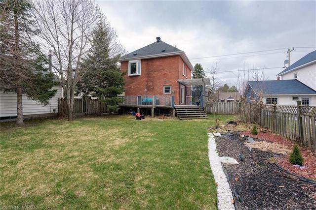 1468 Cassells Street, House detached with 4 bedrooms, 1 bathrooms and 4 parking in North Bay ON | Image 2