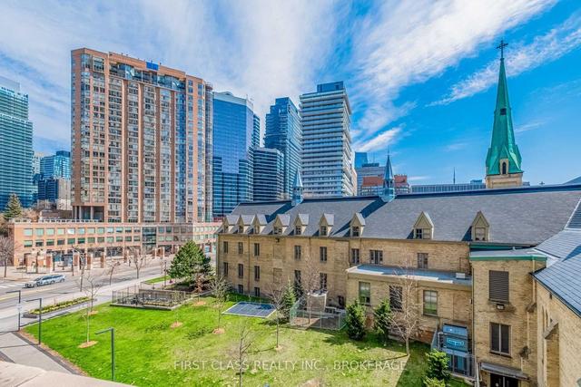 th01 - 63 St Mary St, Townhouse with 3 bedrooms, 3 bathrooms and 2 parking in Toronto ON | Image 30
