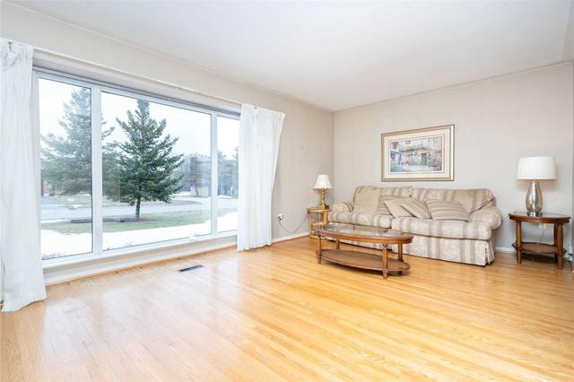 15 Brookland Dr, House detached with 4 bedrooms, 3 bathrooms and 5 parking in Brampton ON | Image 38