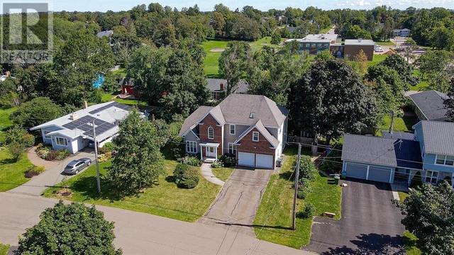42 Prince Charles Drive, House detached with 5 bedrooms, 4 bathrooms and null parking in Charlottetown PE | Image 42