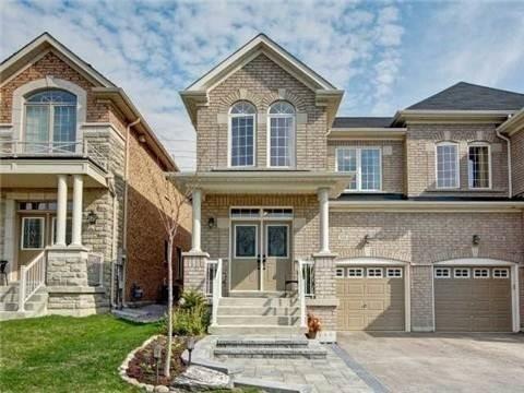508 Foxcroft Blvd, House semidetached with 3 bedrooms, 3 bathrooms and 3 parking in Newmarket ON | Card Image