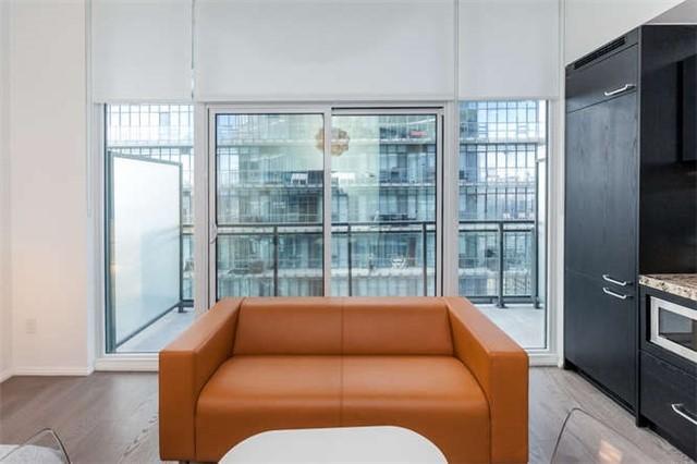 5103 - 45 Charles St E, Condo with 0 bedrooms, 1 bathrooms and null parking in Toronto ON | Image 6