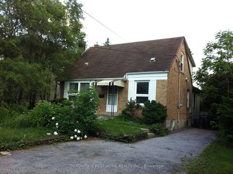 33 Athabaska Ave, House detached with 3 bedrooms, 3 bathrooms and 4 parking in Toronto ON | Card Image