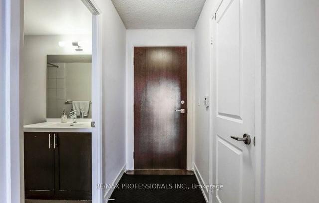 1309 - 6 Eva Rd, Condo with 1 bedrooms, 1 bathrooms and 1 parking in Toronto ON | Image 12