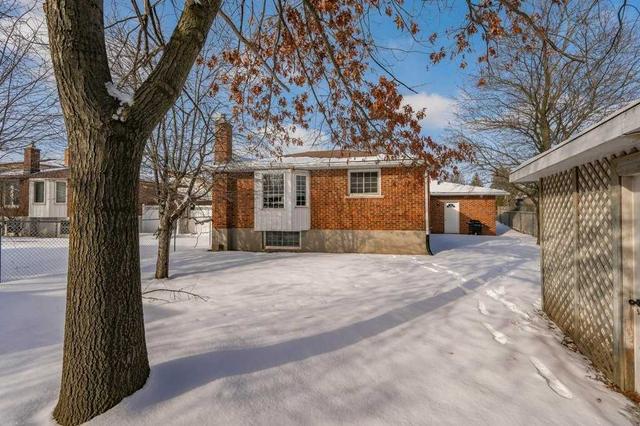 2045 Old Mill Rd, House detached with 5 bedrooms, 3 bathrooms and 4 parking in Kitchener ON | Image 16