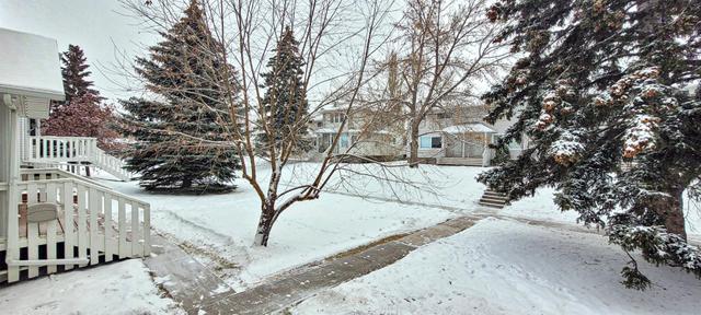 643 Killarney Glen Court Sw, Home with 2 bedrooms, 1 bathrooms and 1 parking in Calgary AB | Image 46