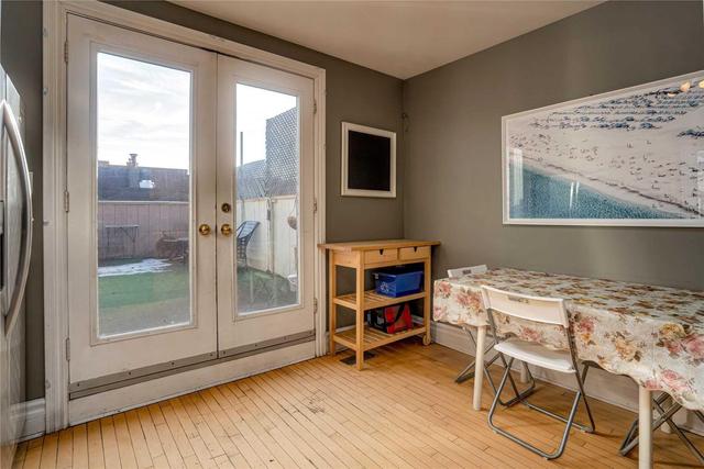 866 Pape Ave, House attached with 3 bedrooms, 3 bathrooms and null parking in Toronto ON | Image 13