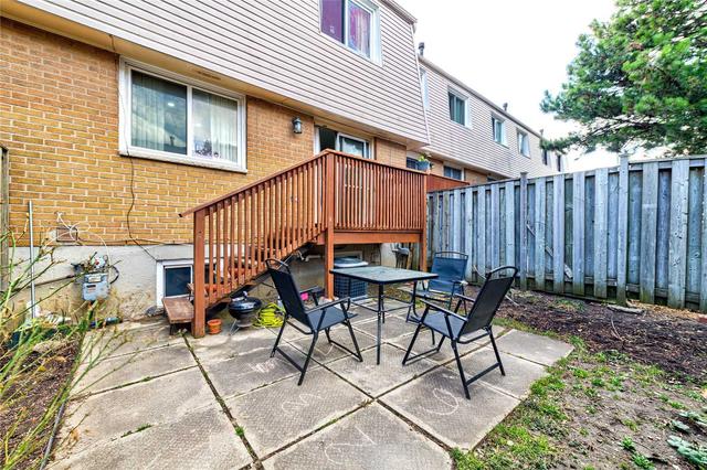15 - 3525 Brandon Gate Dr, Townhouse with 3 bedrooms, 2 bathrooms and 2 parking in Mississauga ON | Image 26