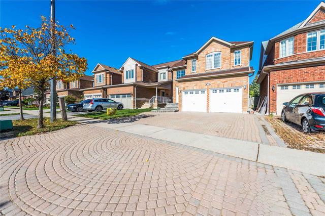 7245 Magistrate Terr, House detached with 4 bedrooms, 4 bathrooms and 6 parking in Mississauga ON | Image 1