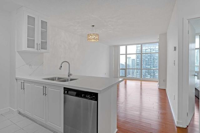 3802 - 10 Navy Wharf Crct, Condo with 1 bedrooms, 1 bathrooms and 1 parking in Toronto ON | Image 19