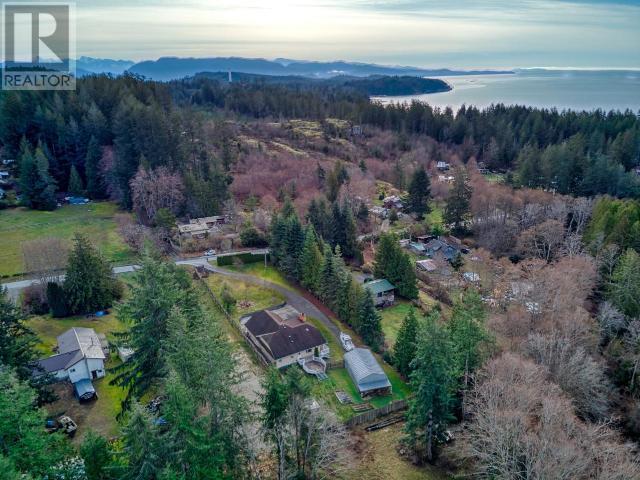 2339 Lang Bay Road, House detached with 3 bedrooms, 4 bathrooms and 2 parking in Powell River C BC | Image 91