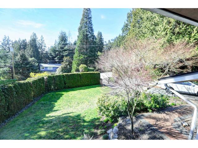 4730 Willow Creek Road, House detached with 4 bedrooms, 3 bathrooms and null parking in West Vancouver BC | Image 32