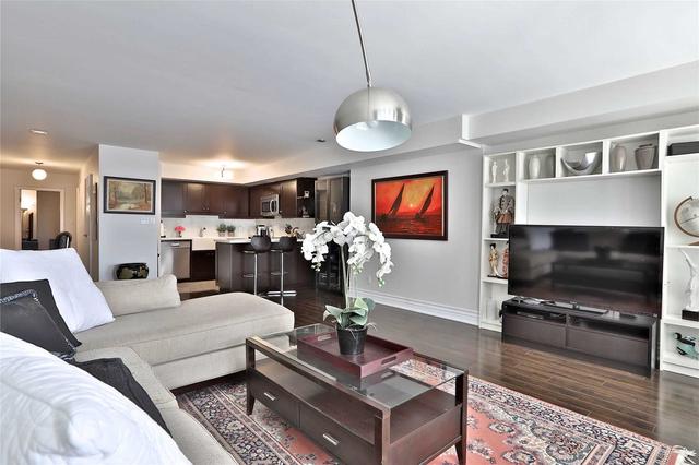317 - 25 The Esplanade Dr, Condo with 1 bedrooms, 1 bathrooms and 0 parking in Toronto ON | Image 7