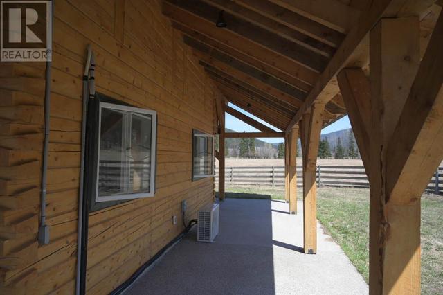 7988 China Valley Road, House detached with 2 bedrooms, 1 bathrooms and 13 parking in Thompson Nicola L (Grasslands) BC | Image 2