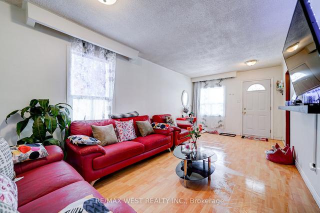 86 Chiswick Ave, House detached with 3 bedrooms, 2 bathrooms and 1 parking in Toronto ON | Image 38