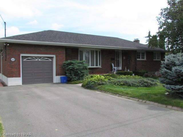 1018 Ontario St, House detached with 2 bedrooms, 2 bathrooms and 1 parking in Cobourg ON | Image 1
