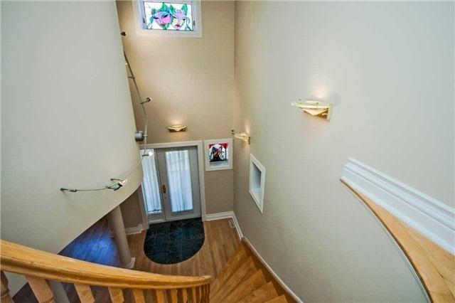 104 Melrose Ave, House detached with 4 bedrooms, 4 bathrooms and 2 parking in Toronto ON | Image 6