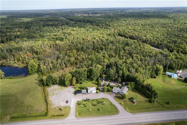 13401 County Road 2 Road, House detached with 4 bedrooms, 2 bathrooms and 50 parking in South Dundas ON | Image 26