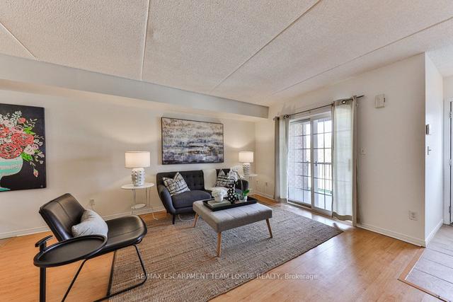 17 - 2333 Walkers Line, Townhouse with 2 bedrooms, 2 bathrooms and 2 parking in Burlington ON | Image 25