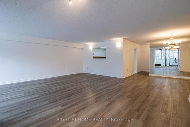 201 - 3303 Don Mills Rd, Condo with 2 bedrooms, 2 bathrooms and 1 parking in Toronto ON | Image 4
