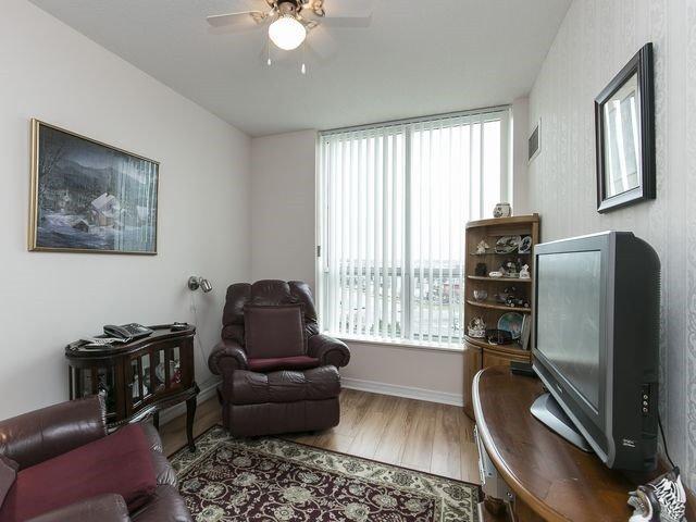 809 - 4889 Kimbermount Ave, Condo with 2 bedrooms, 2 bathrooms and 1 parking in Mississauga ON | Image 14