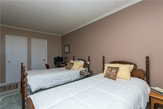 604 - 301 Frances Ave, Condo with 3 bedrooms, 2 bathrooms and 1 parking in Hamilton ON | Image 12