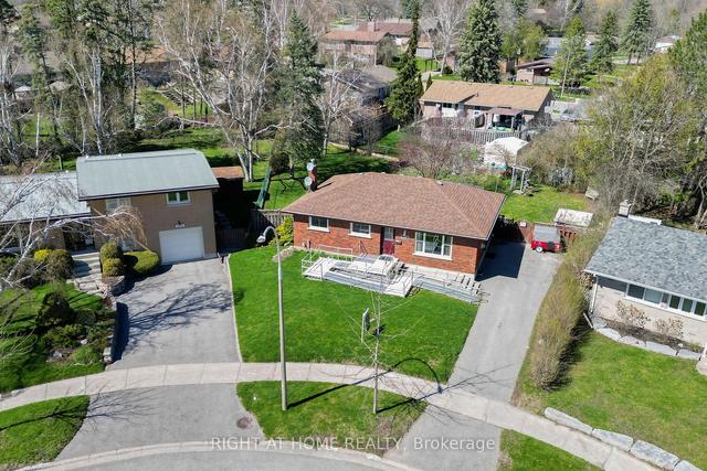 1247 Milburn St, House detached with 3 bedrooms, 2 bathrooms and 3 parking in Peterborough ON | Image 27
