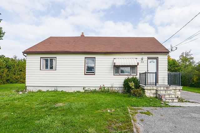 104 Mclaughlin Rd S, House detached with 3 bedrooms, 2 bathrooms and 8 parking in Brampton ON | Image 1