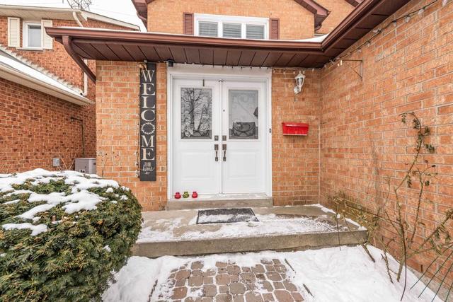 348 Laurentian Ave, House detached with 3 bedrooms, 4 bathrooms and 4 parking in Mississauga ON | Image 12